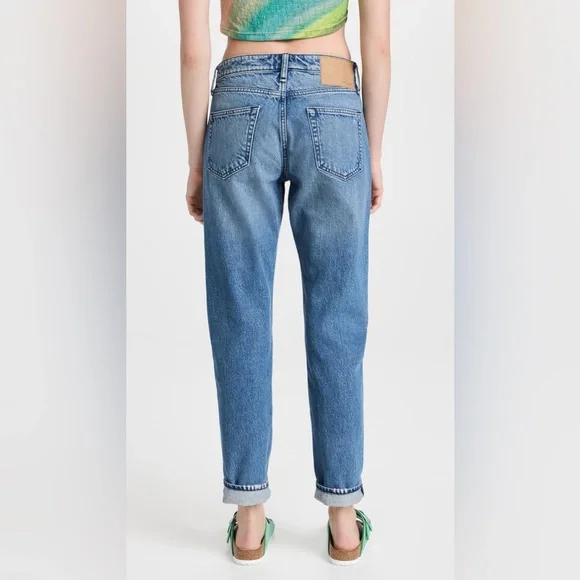 rag & bone
Rosa Mid-Rise Boyfriend Jeans - Picture 16 of 16